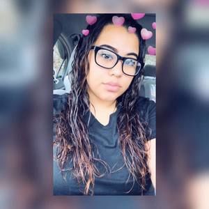 Meet your Posher, Thania